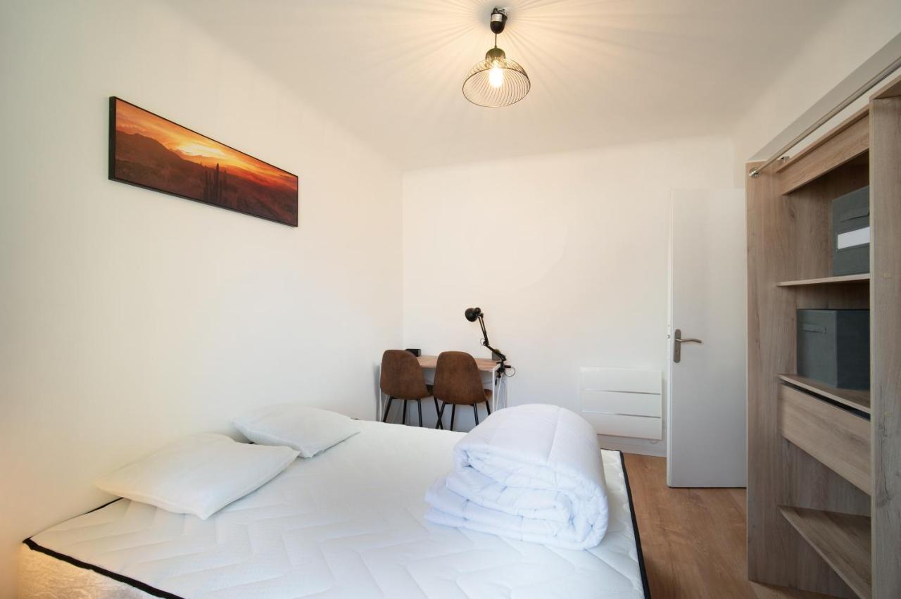 Grand Appartement 3 Chambres Avec Clim Et Balcon Marseille Exterior photo